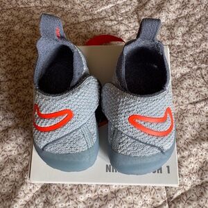 Nike Swoosh 1 (TD)  - 4C